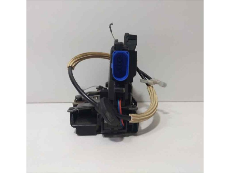 Recambio de cerradura puerta delantera derecha para volkswagen touareg (7la) 3.0 v6 tdi dpf referencia OEM IAM 3D1837016A 85910 
