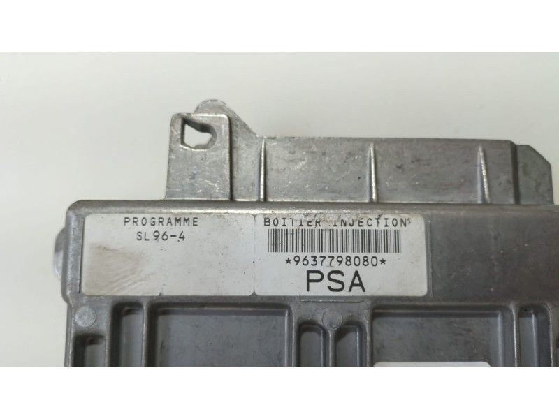 Recambio de centralita motor uce para citroën xsara berlina 1.8 vts referencia OEM IAM 9637798080 69442 R