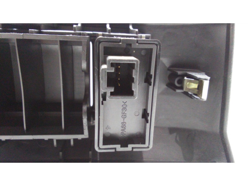 Recambio de intercooler para nissan micra (k12e) acenta referencia OEM IAM 68485AX700 47599 