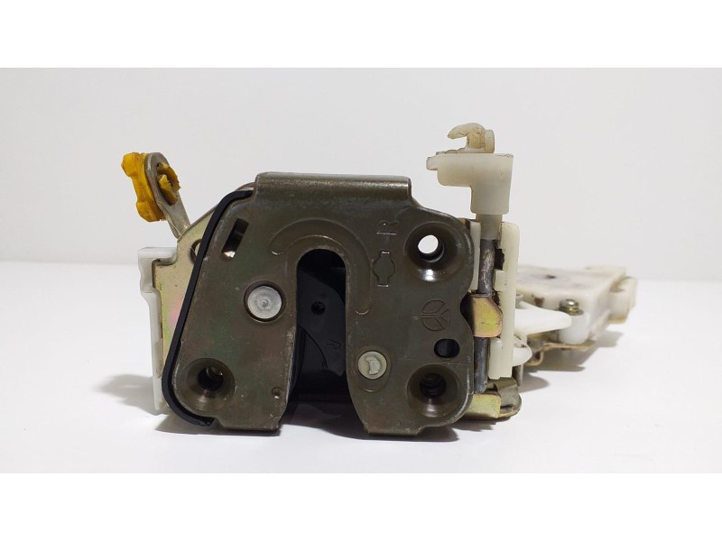 Recambio de cerradura puerta delantera derecha para ford maverick (ml) glx referencia OEM IAM 8055291L61 55480 