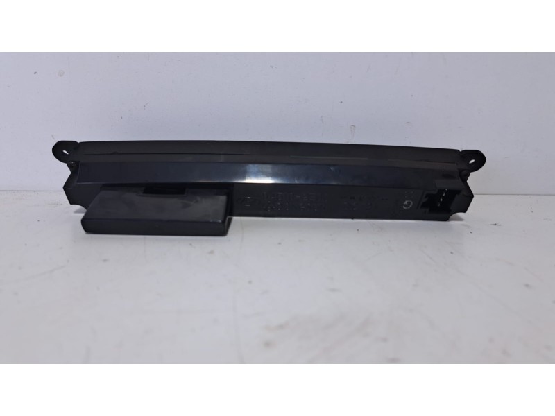 Recambio de pantalla multifuncion para hyundai tucson (jm) 2.0 crdi comfort (4wd) referencia OEM IAM 945102E001 76554 R