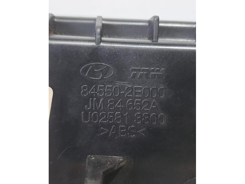 Recambio de cenicero para hyundai tucson (jm) 2.0 crdi comfort (4wd) referencia OEM IAM 845502E000 76555 R