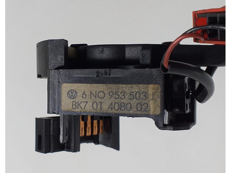 Recambio de mando limpia para volkswagen polo berlina (6n1) 1.4 referencia OEM IAM 6N0953503J 66809  Recambio de mando limpia para volkswagen polo berlina (6n1) 1.4 referencia OEM IAM 6N0953503J 66809