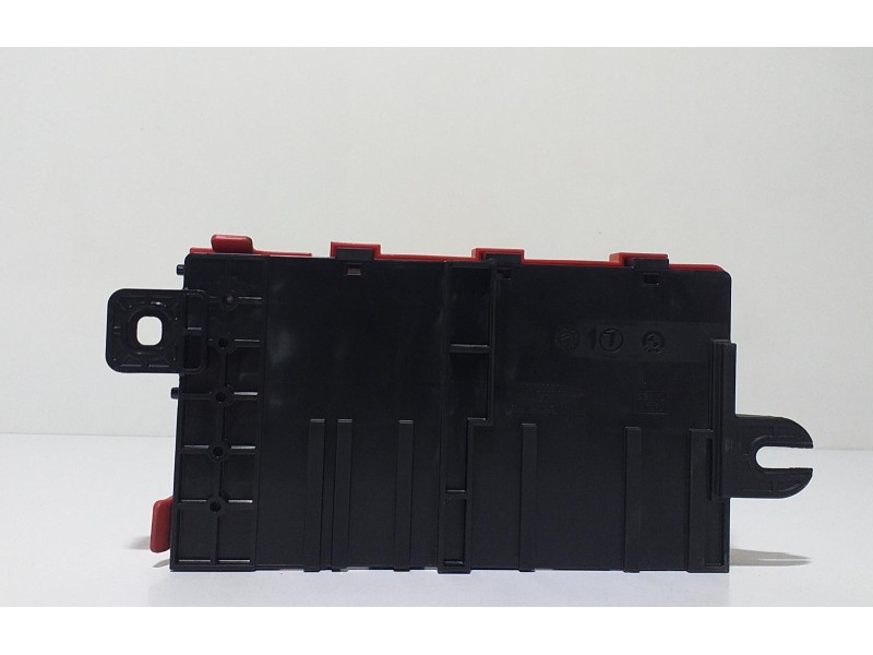 Recambio de caja reles / fusibles para bmw serie 1 lim. (f20) 116d referencia OEM IAM 922775204 59712 