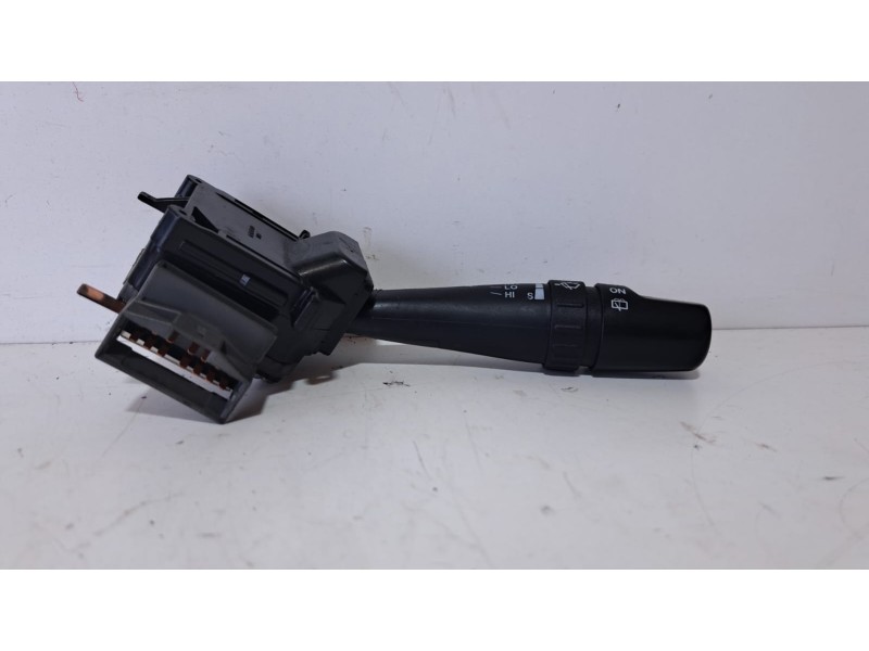 Recambio de mando limpia para hyundai tucson (jm) 2.0 crdi comfort (4wd) referencia OEM IAM 621W05200 76561 R