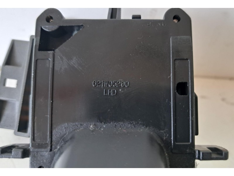 Recambio de mando limpia para hyundai tucson (jm) 2.0 crdi comfort (4wd) referencia OEM IAM 621W05200 76561 R
