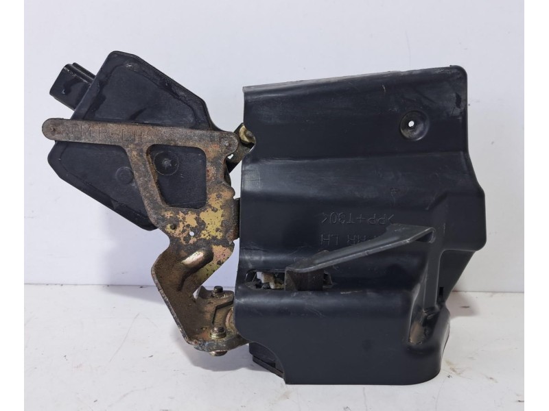 Recambio de cerradura puerta trasera izquierda para hyundai tucson (jm) 2.0 crdi comfort (4wd) referencia OEM IAM 814102E000 765