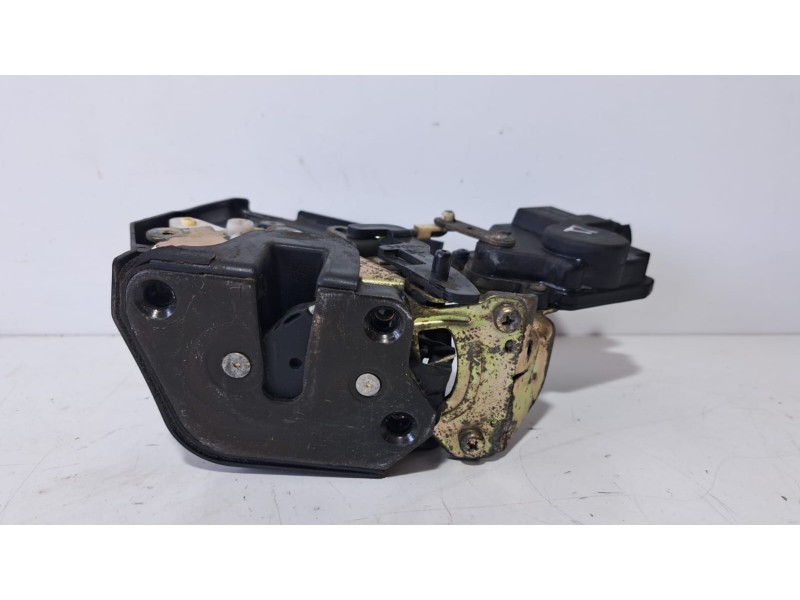 Recambio de cerradura puerta trasera izquierda para hyundai tucson (jm) 2.0 crdi comfort (4wd) referencia OEM IAM 814102E000 765