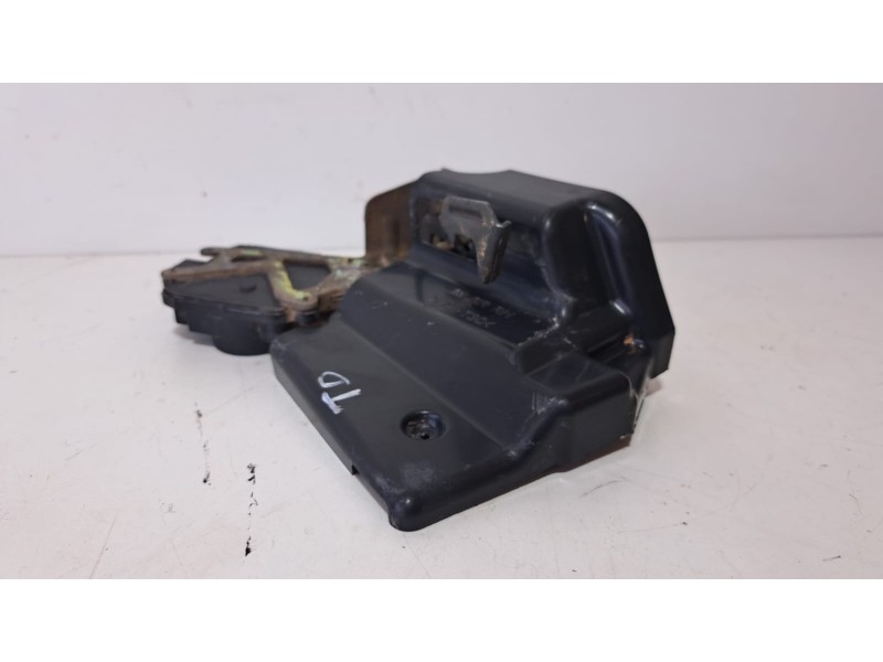 Recambio de cerradura puerta trasera derecha para hyundai tucson (jm) 2.0 crdi comfort (4wd) referencia OEM IAM 814202E000 76572