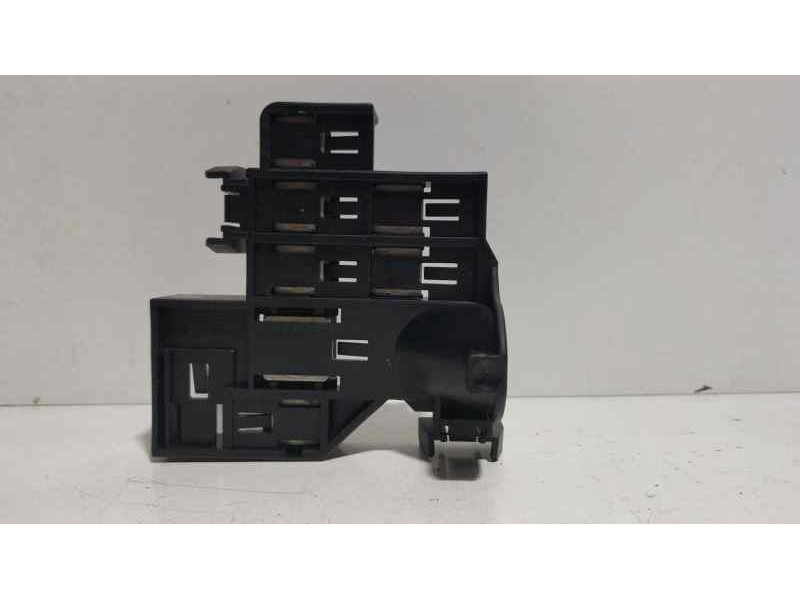 Recambio de caja reles / fusibles para audi a6 berlina (4f2) 3.0 tdi quattro (165kw) referencia OEM IAM 4F0941824 80884 