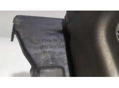 Recambio de guia paragolpes delantera izquierda para audi a6 berlina (4f2) 3.0 tdi quattro (165kw) referencia OEM IAM 4F0807227  2