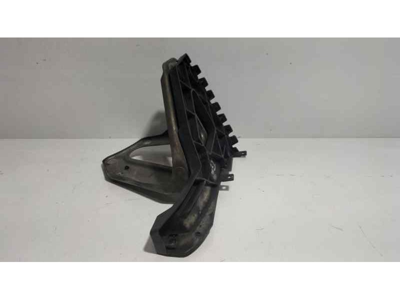 Recambio de guia paragolpes delantera izquierda para audi a6 berlina (4f2) 3.0 tdi quattro (165kw) referencia OEM IAM 4F0807227 