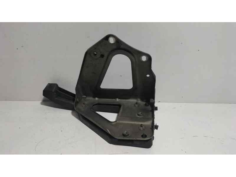 Recambio de guia paragolpes delantera izquierda para audi a6 berlina (4f2) 3.0 tdi quattro (165kw) referencia OEM IAM 4F0807227 