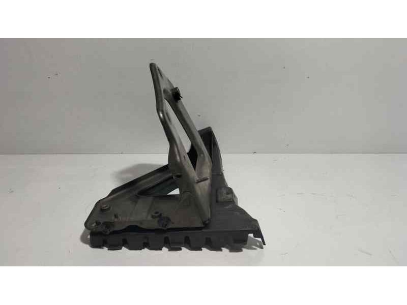 Recambio de guia paragolpes delantera izquierda para audi a6 berlina (4f2) 3.0 tdi quattro (165kw) referencia OEM IAM 4F0807227 