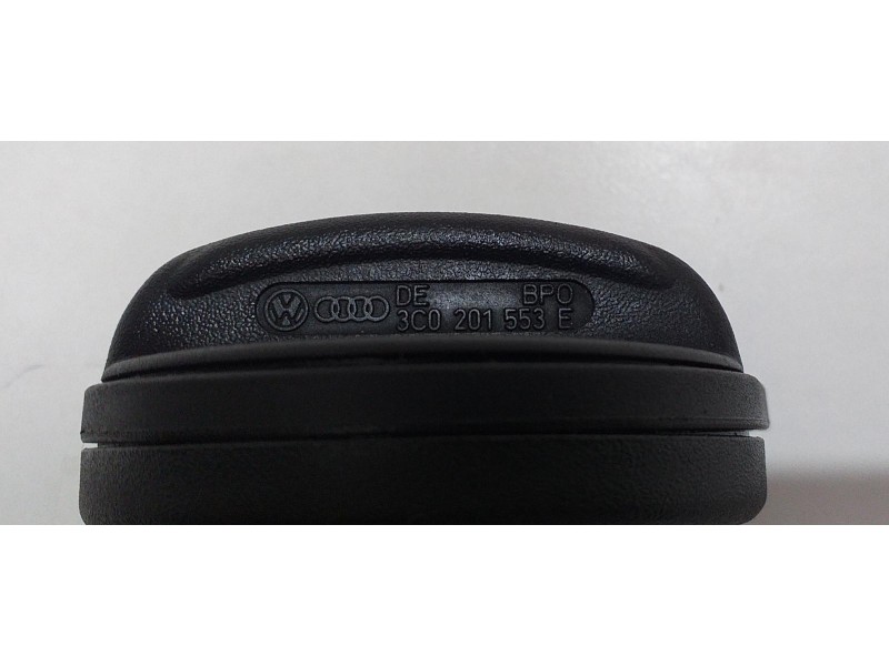 Recambio de tapon combustible para audi a5 coupe (8t) 3.2 fsi referencia OEM IAM 3C0201553E 51452 