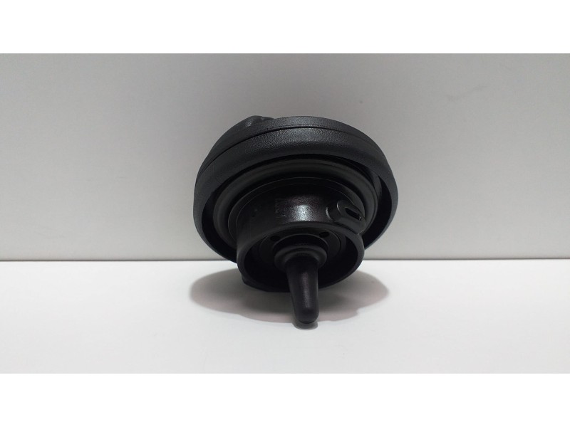 Recambio de tapon combustible para audi a5 coupe (8t) 3.2 fsi referencia OEM IAM 3C0201553E 51452 