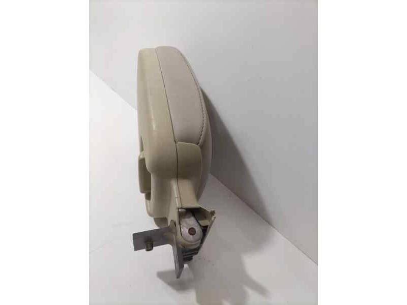 Recambio de apoyabrazos central para land rover discovery (lt) td5 referencia OEM IAM 10P 82789 