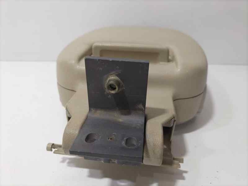 Recambio de apoyabrazos central para land rover discovery (lt) td5 referencia OEM IAM 10P 82789 