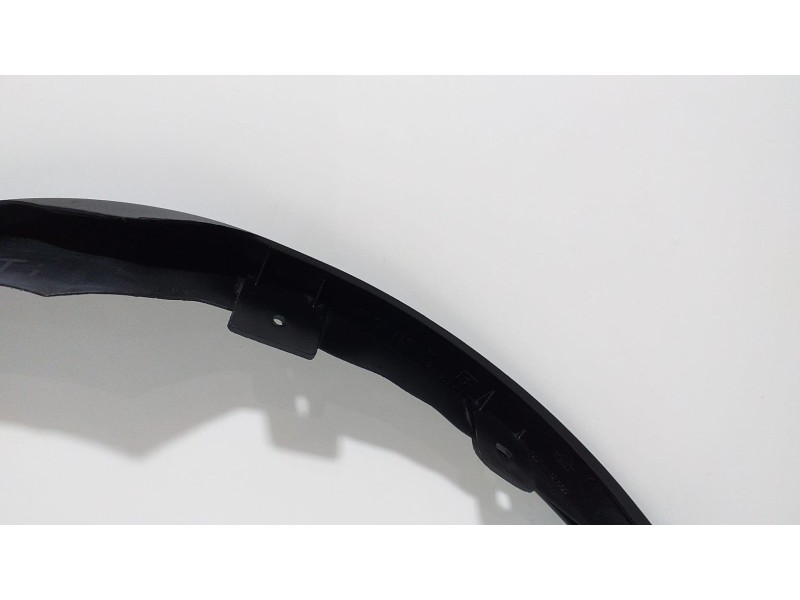 Recambio de aletin trasero izquierdo para ford maverick (ml) glx referencia OEM IAM 938290F000 55571 