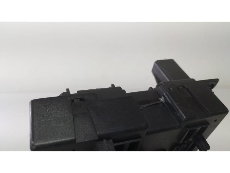 Recambio de caja reles / fusibles para peugeot 307 (s1) xr referencia OEM IAM 9650664180 69571 R