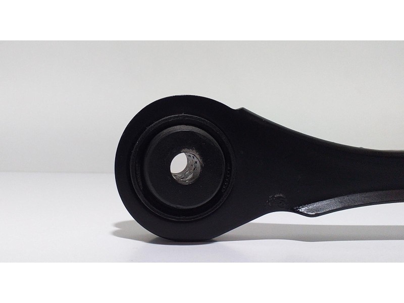 Recambio de brazo suspension superior trasero derecho para bmw serie 1 lim. (f20) 116d referencia OEM IAM 6792519 59761 