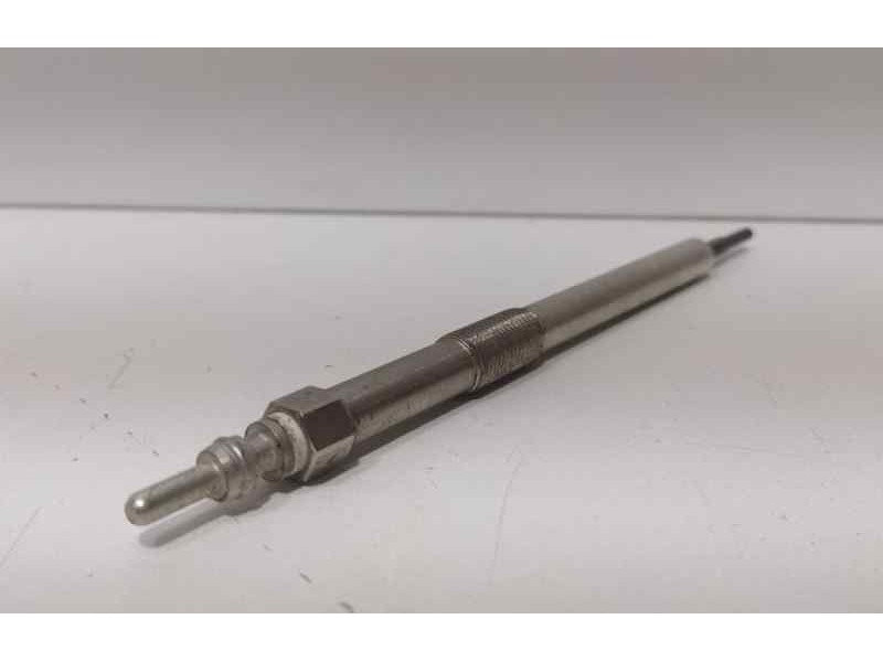 Recambio de calentadores para nissan pathfinder (r51) 2.5 dci diesel cat referencia OEM IAM 8200561251 85960  Recambio de calentadores para nissan pathfinder (r51) 2.5 dci diesel cat referencia OEM IAM 8200561251 85960