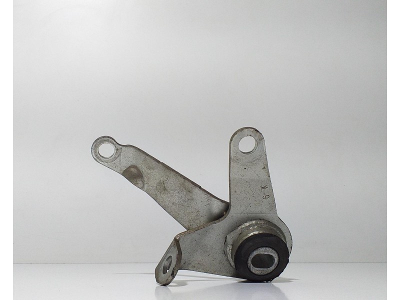 Recambio de soporte cambio para fiat grande punto (199) 1.3 16v multijet active (66kw) (01.2007) referencia OEM IAM 55700440 668