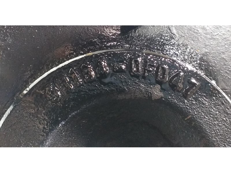 Recambio de mangueta trasera derecha para ford maverick (ml) glx referencia OEM IAM TD27 55577 