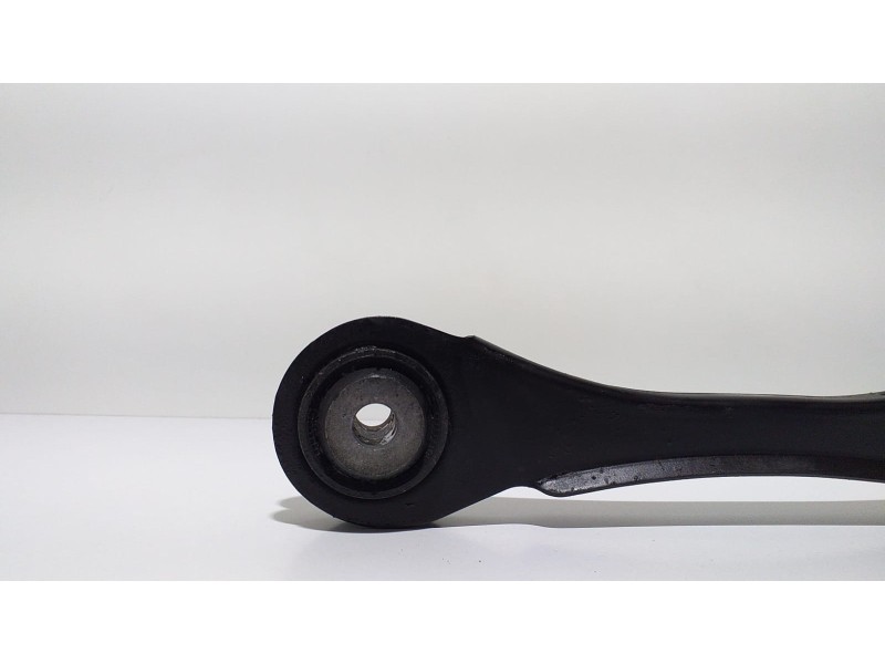 Recambio de brazo suspension superior trasero izquierdo para bmw serie 1 lim. (f20) 116d referencia OEM IAM 6792517 59765 