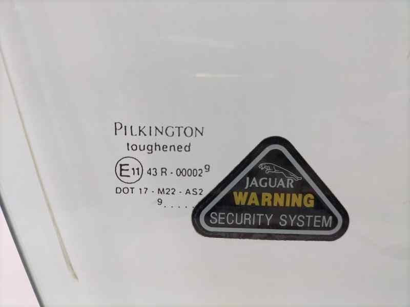 Recambio de luna delantera derecha para jaguar s-type referencia OEM IAM AJV6 82803 