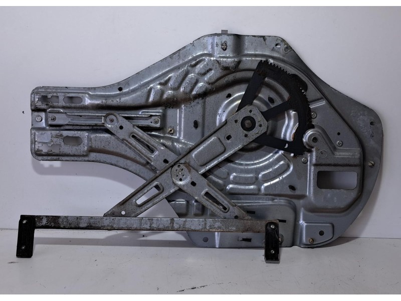 Recambio de elevalunas delantero izquierdo para hyundai tucson (jm) 2.0 crdi comfort (4wd) referencia OEM IAM 824702E010 76587 