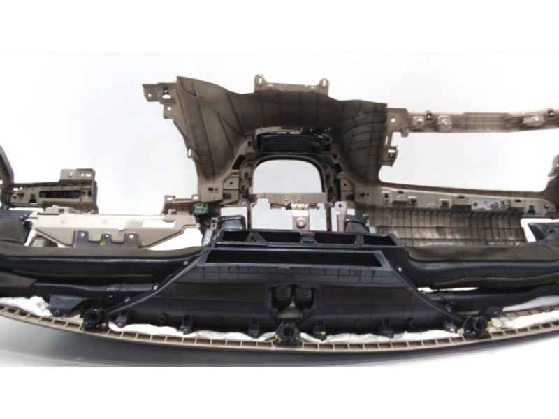 Recambio de salpicadero para hyundai santa fe (bm) 2.2 crdi comfort 4x4 referencia OEM IAM 847102B000J4 47703 