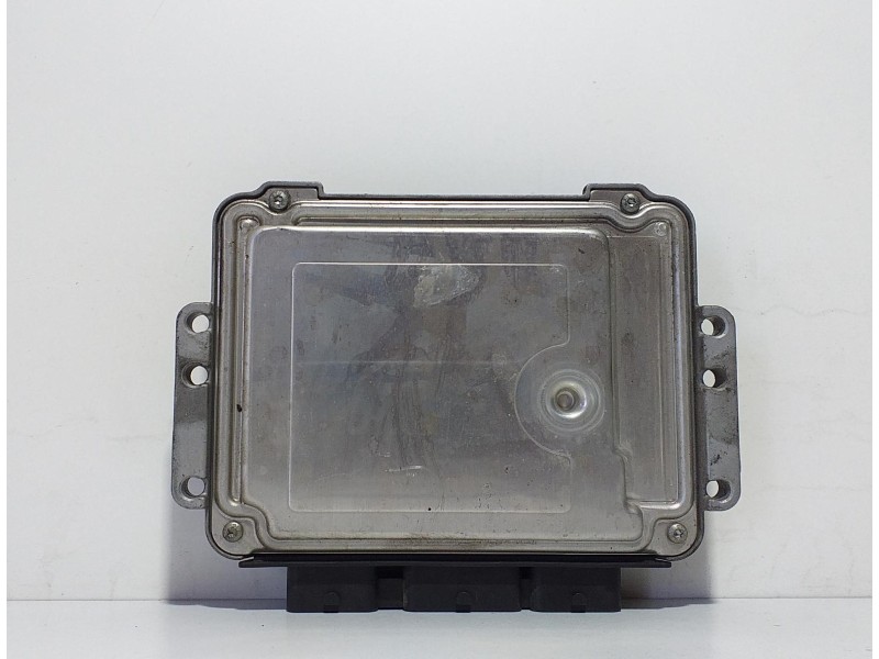 Recambio de centralita motor uce para renault scenic ii authentique referencia OEM IAM 8200391966 69616 R