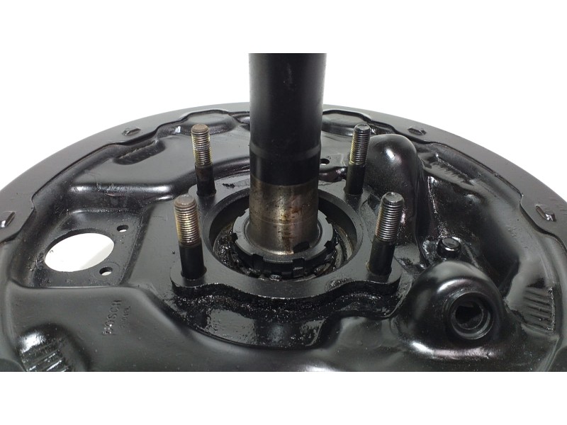 Recambio de mangueta trasera derecha para nissan terrano/terrano.ii (r20) comfort referencia OEM IAM TD27TI 59801 