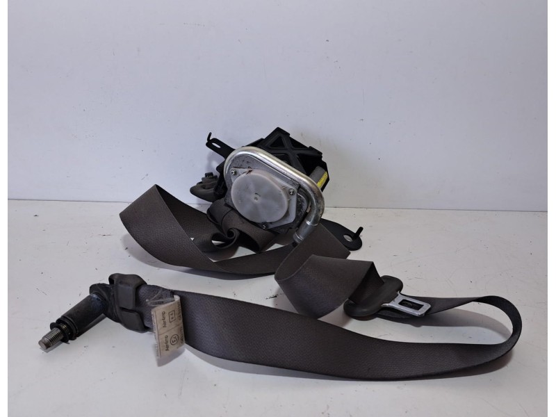 Recambio de cinturon seguridad delantero derecho para hyundai tucson (jm) 2.0 crdi comfort (4wd) referencia OEM IAM C9259N 76595