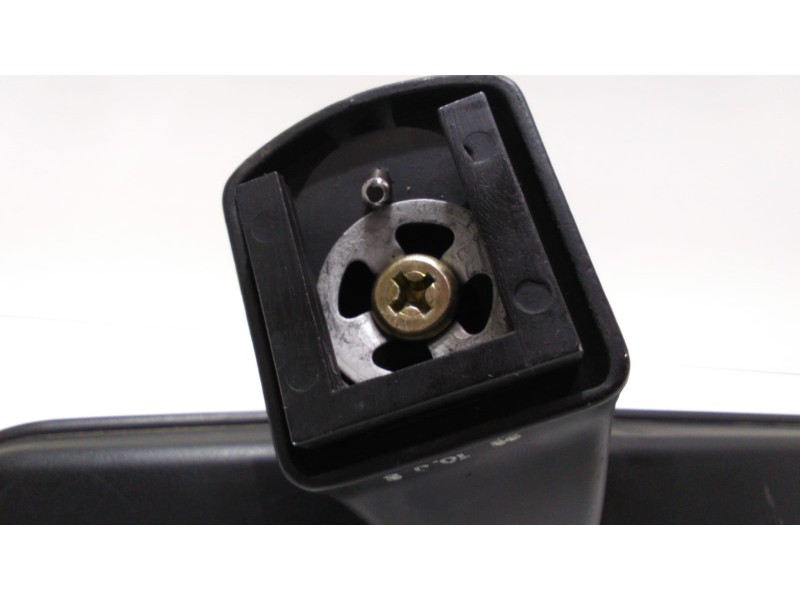 Recambio de espejo interior para ssangyong korando 2.3 tdi referencia OEM IAM 7641006000 47707 