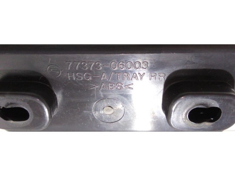 Recambio de cenicero para ssangyong korando 2.3 tdi referencia OEM IAM 7737306003 47723 