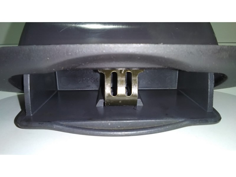 Recambio de cenicero para ssangyong korando 2.3 tdi referencia OEM IAM 7737306003 47723 