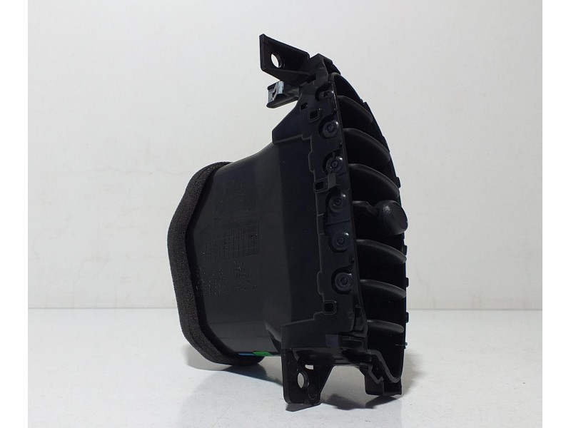 Recambio de rejilla aireadora para nissan juke (f15) acenta referencia OEM IAM 687501KE0A 69642 