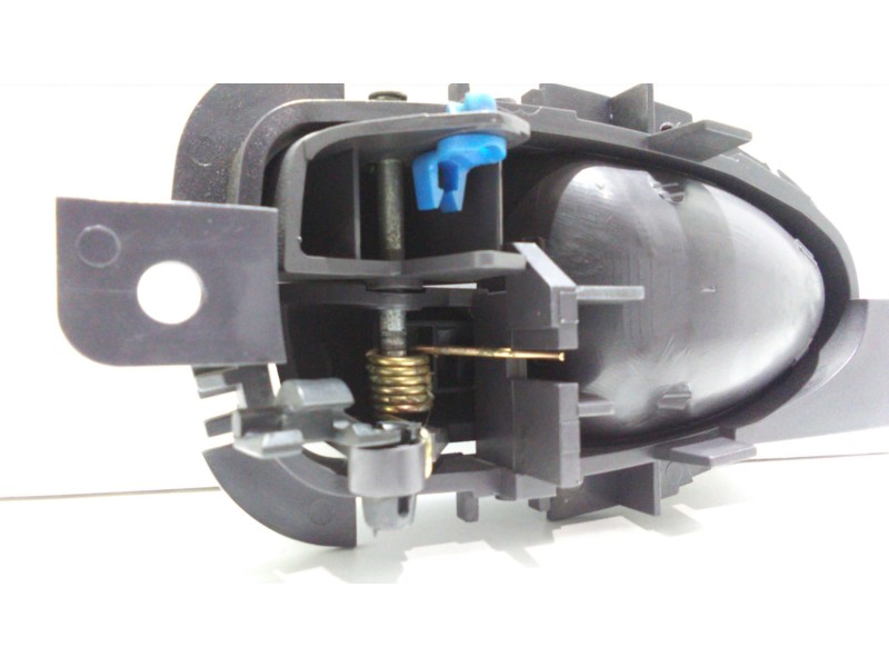 Recambio de maneta interior delantera derecha para ssangyong korando 2.3 tdi referencia OEM IAM OM661LA 47744 