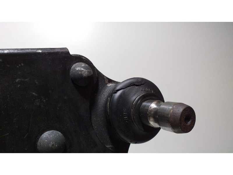 Recambio de brazo suspension inferior delantero derecho para fiat grande punto (199) 1.3 16v multijet active (66kw) (01.2007) re