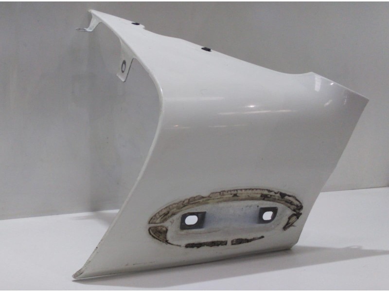 Recambio de aleta delantera izquierda para ssangyong korando 2.3 tdi referencia OEM IAM 0M661LA 47775 