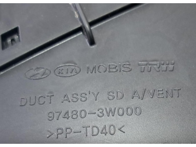 Recambio de rejilla aireadora para kia sportage concept 4x2 referencia OEM IAM 974803W000 76607 R