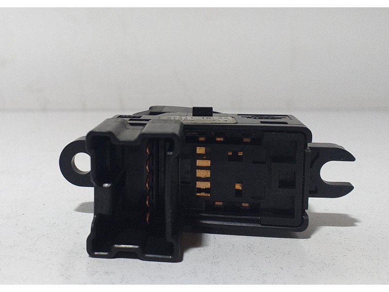 Recambio de mando elevalunas trasero derecho para nissan juke (f15) acenta referencia OEM IAM 254111KL5A 69672 