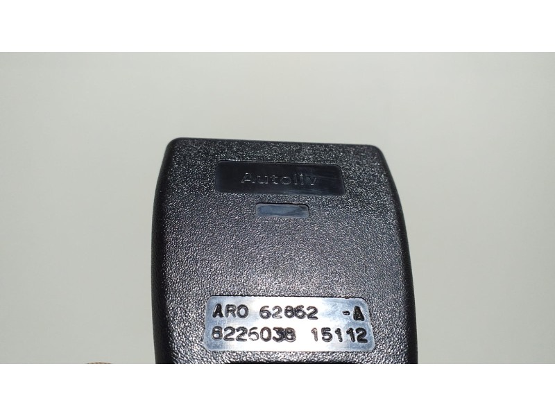 Recambio de cinturon seguridad trasero derecho para bmw serie 3 berlina (e46) 325i referencia OEM IAM 8233292 55664 