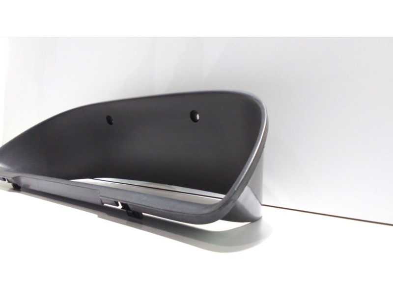 Recambio de cuadro instrumentos para ssangyong korando 2.3 tdi referencia OEM IAM 0M661LA 47785 