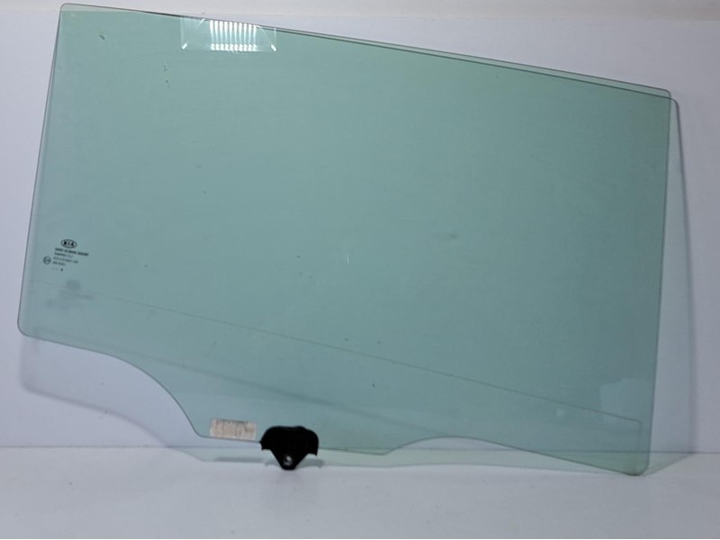 Recambio de luna trasera derecha para kia sportage concept 4x2 referencia OEM IAM D4FD 76619 R