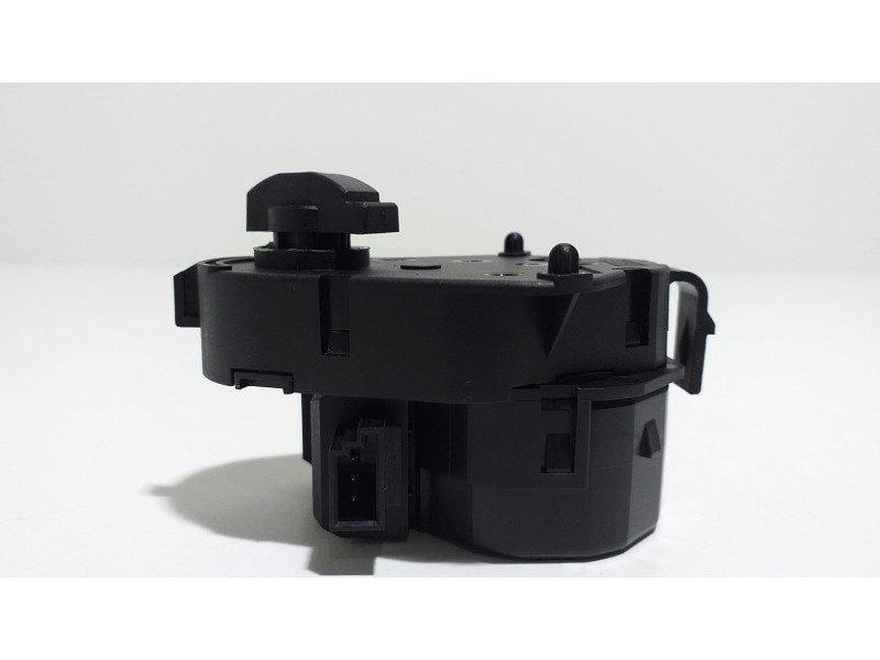 Recambio de motor apertura trampillas climatizador para bmw serie 3 berlina (e46) 325i referencia OEM IAM 6912522 55672 