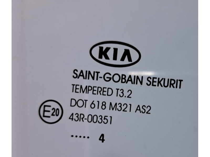 Recambio de luna trasera derecha para kia sportage concept 4x2 referencia OEM IAM D4FD 76619 R