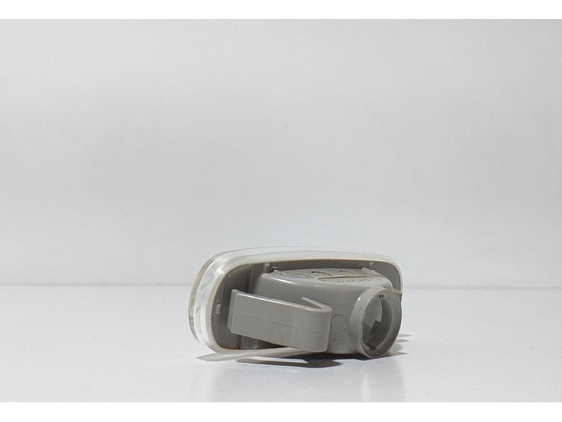 Recambio de piloto lateral izquierdo para fiat grande punto (199) 1.3 16v multijet active (66kw) (01.2007) referencia OEM IAM 51